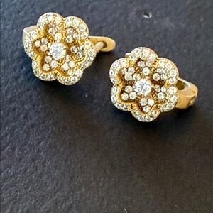 Elegant Gold Flower Earrings